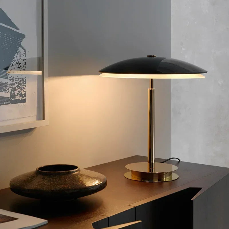 Lampada da Tavolo Nordica a Fungo - Eleganza Moderna per la Camera da Letto