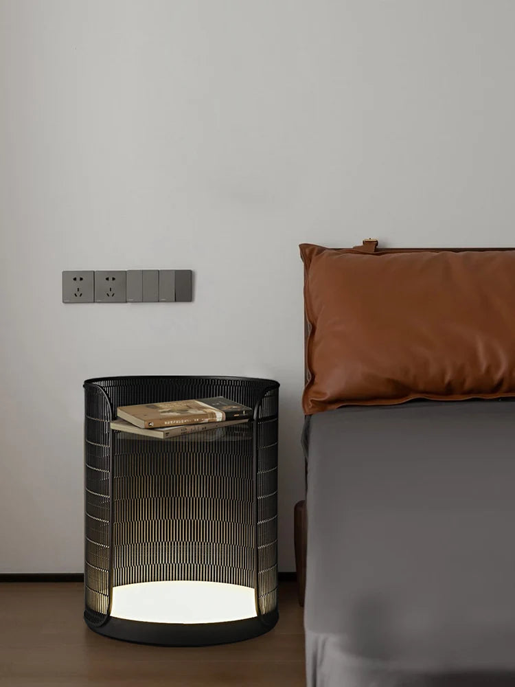 Lampada da Terra Integrata per Comodino - Design Moderno e Funzionale per Camera da Letto e Soggiorno