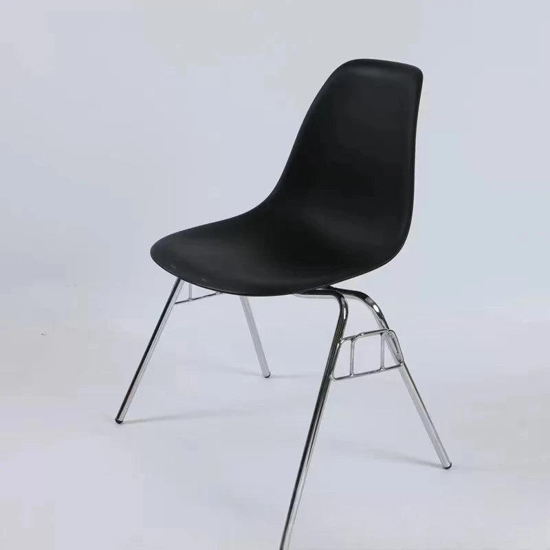 Sedia Designer in Stile Antico Nordico - Eleganza e Funzionalità per la Tua Sala da Pranzo o Studio