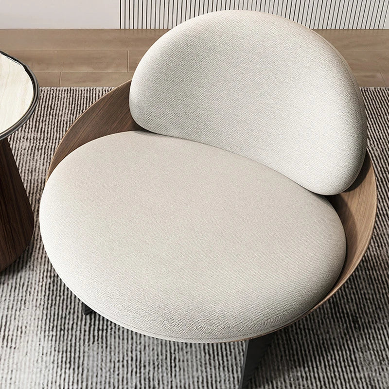 Divano Singolo di Lusso: Design Italiano e Comfort per la Tua Casa