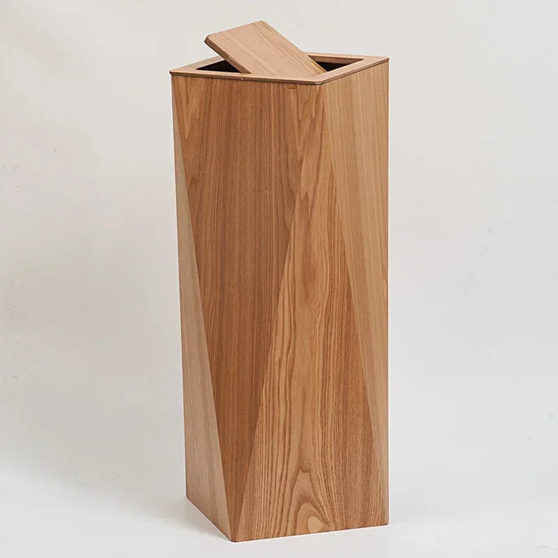 Pattumiera in Legno Nordic Light - Stile e Funzionalità per Ogni Ambiente