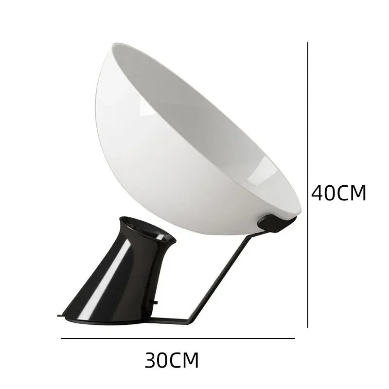 Lampada da Tavolo a LED di Design Danese - Eleganza Funzionale per Ogni Ambiente