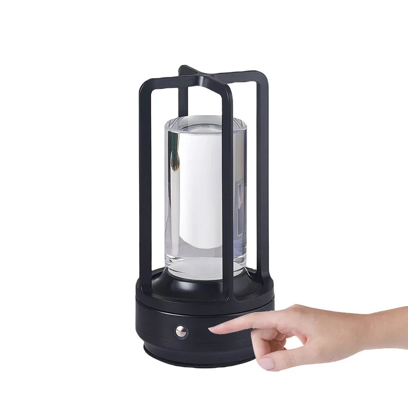Lampada da Tavolo LED Senza Fili: Design Industriale e Versatilità