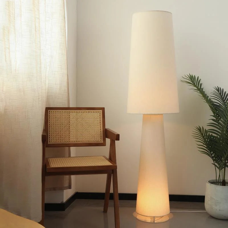 Lampada da Terra Nordic Wabi Sabi - Eleganza Minimalista per la Casa