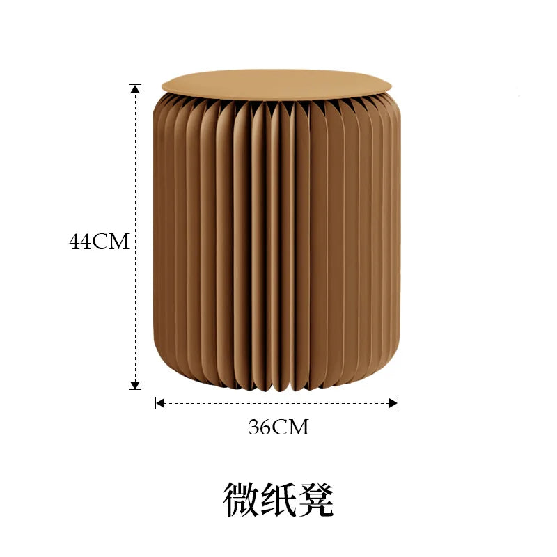 Sgabello Pieghevole MOMO - Eleganza e Funzionalità per Ogni Ambiente
