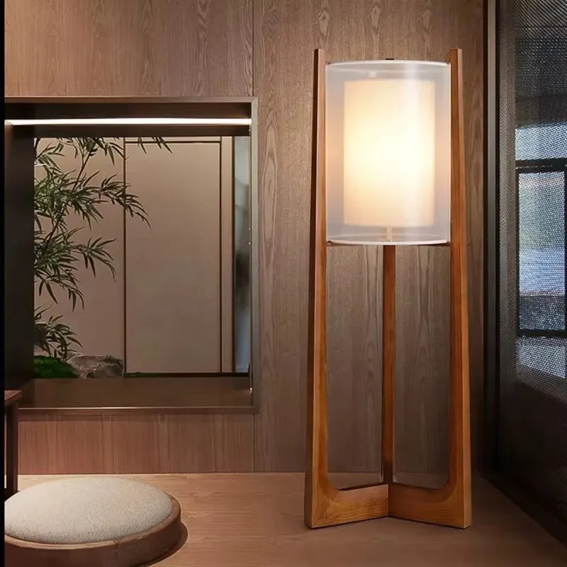 Lampada da Terra in Stile Giapponese - Design in Legno Massello e Tessuto per un'Atmosfera Zen