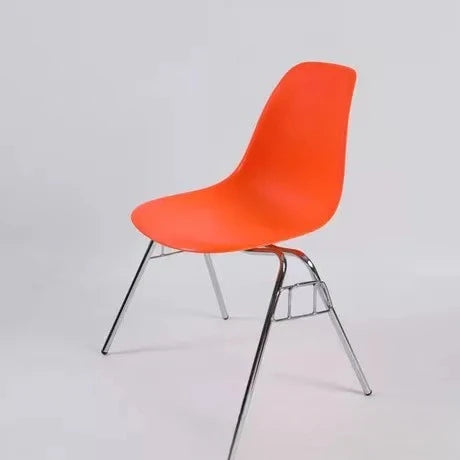 Sedia Designer in Stile Antico Nordico - Eleganza e Funzionalità per la Tua Sala da Pranzo o Studio