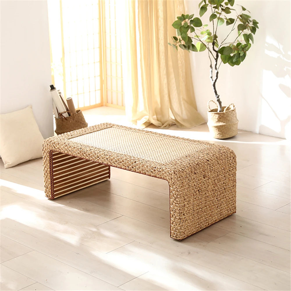 Stile Rustico con Tavolino da Caffè in Rattan