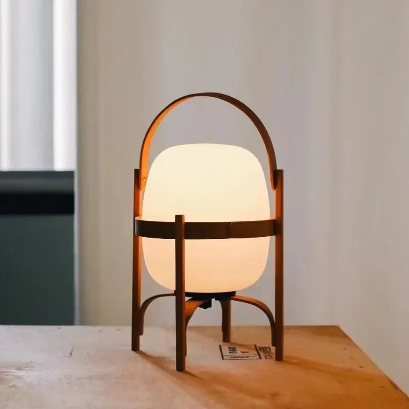 Lampada da Terra Nordica in Vetro e Legno - Eleganza e Stile Wabi-Sabi per Ogni Ambiente