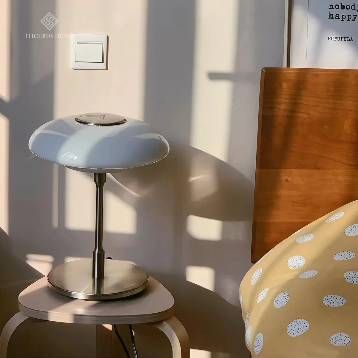 Lampada Bauhaus Danish Luce che parla di eleganza senza tempo