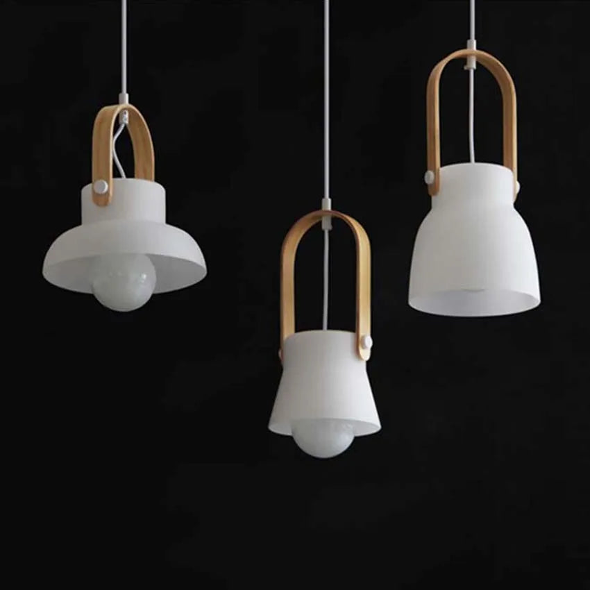 Eleganza Contemporanea con Lampada a Sospensione Creativa