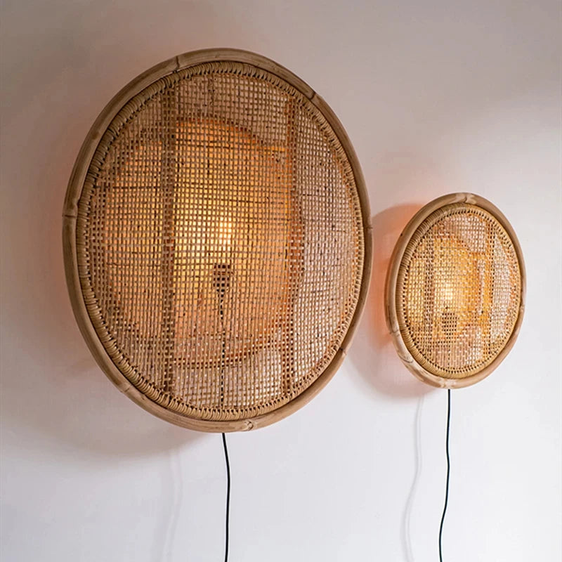 Lampada da Parete in Rattan e Bambù - Eleganza e Raffinatezza per Ogni Ambiente