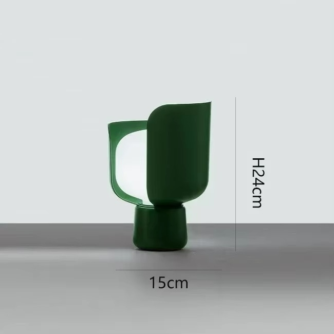 Raffinata Funzionalità con la Lampada Blom a Petali Rotanti
