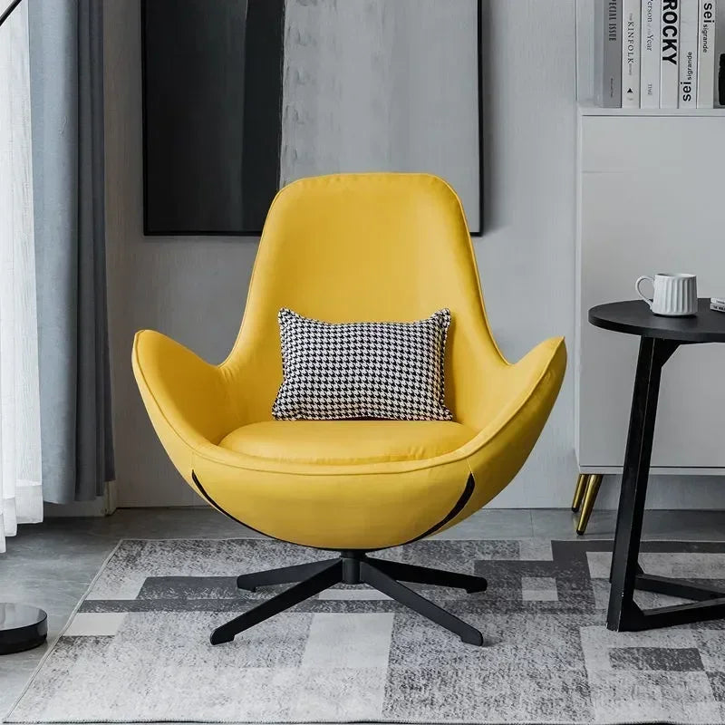 Sedia Girevole Nordica di Lusso - Eleganza e Comfort per Ogni Ambiente