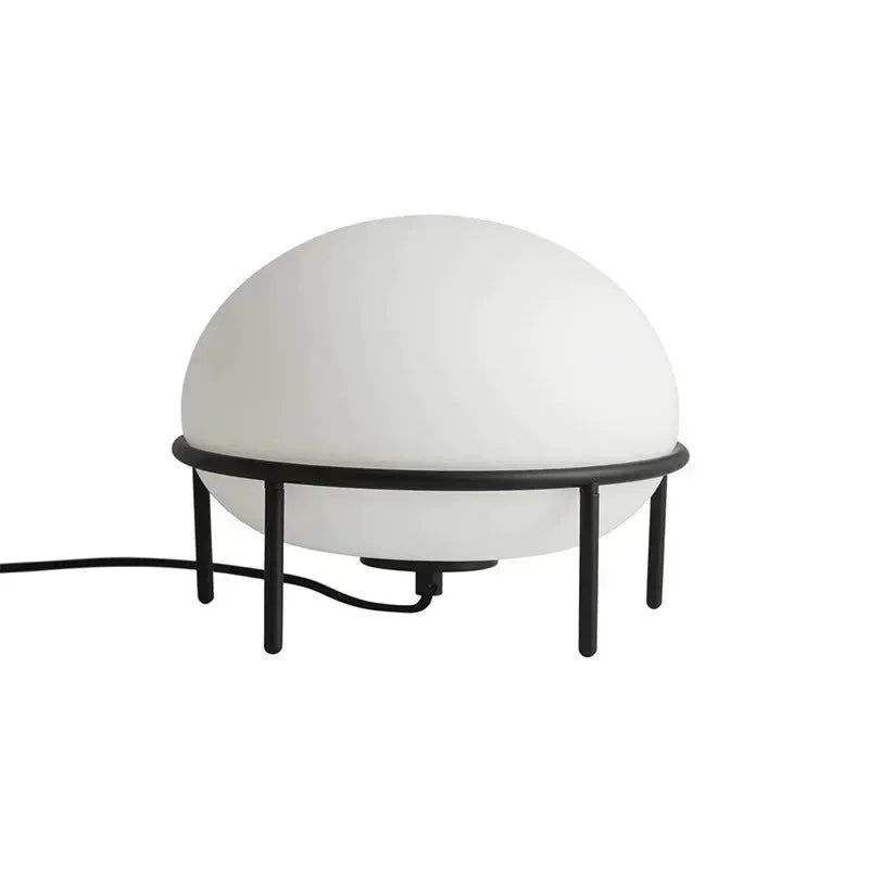Lampada da Terra Nordica - Eleganza e Funzionalità per Ogni Ambiente