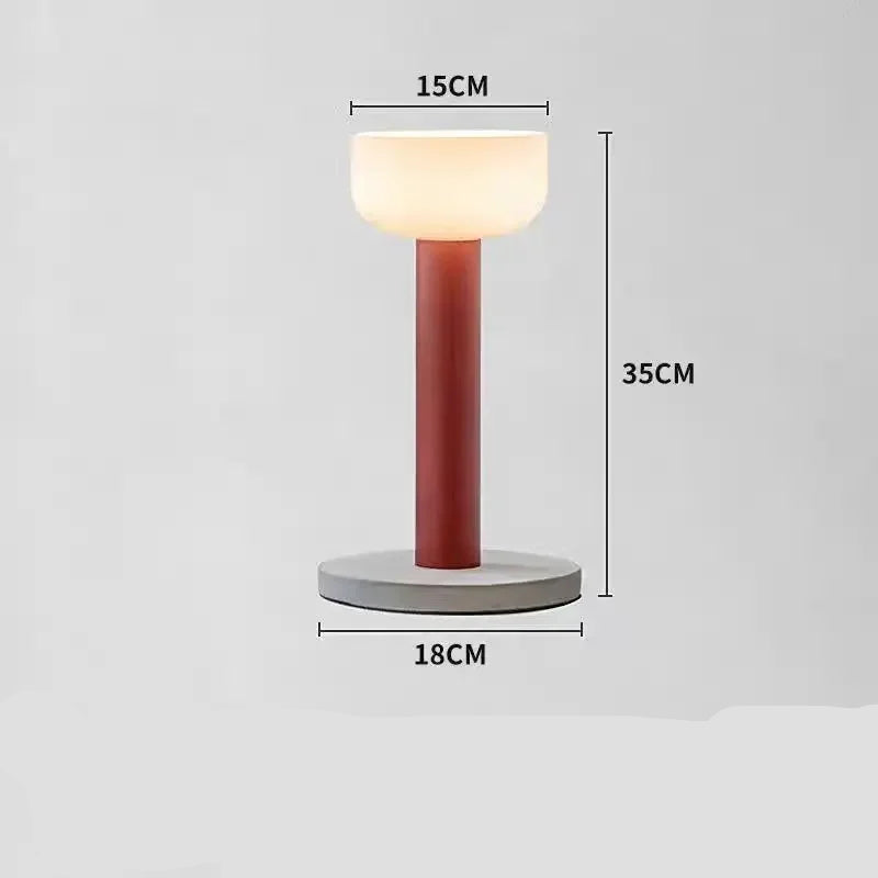 Raffinatezza e Colore con Lampada a Sospensione Bellhop