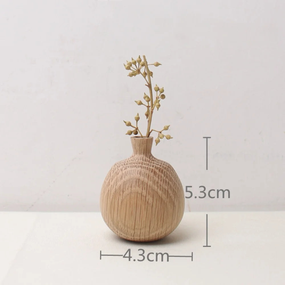 Vaso in Legno Massello Noce Nera: Eleganza Artigianale per la Tua Casa