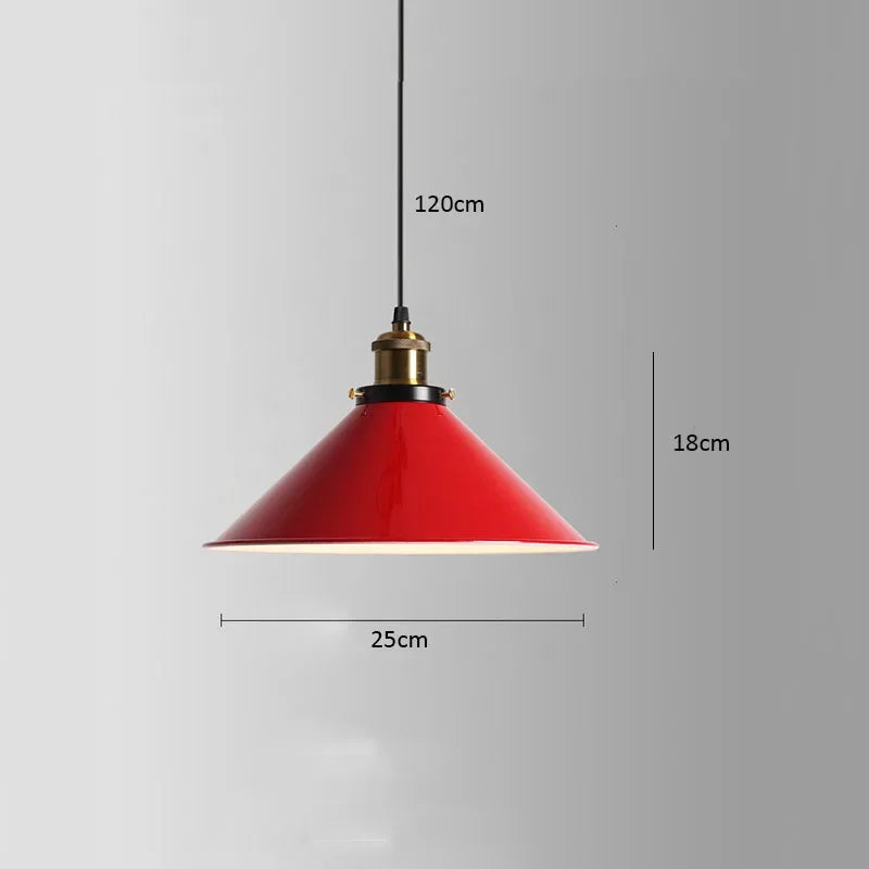 Fascino Industriale con la Lampada a Sospensione Retrò Rossa