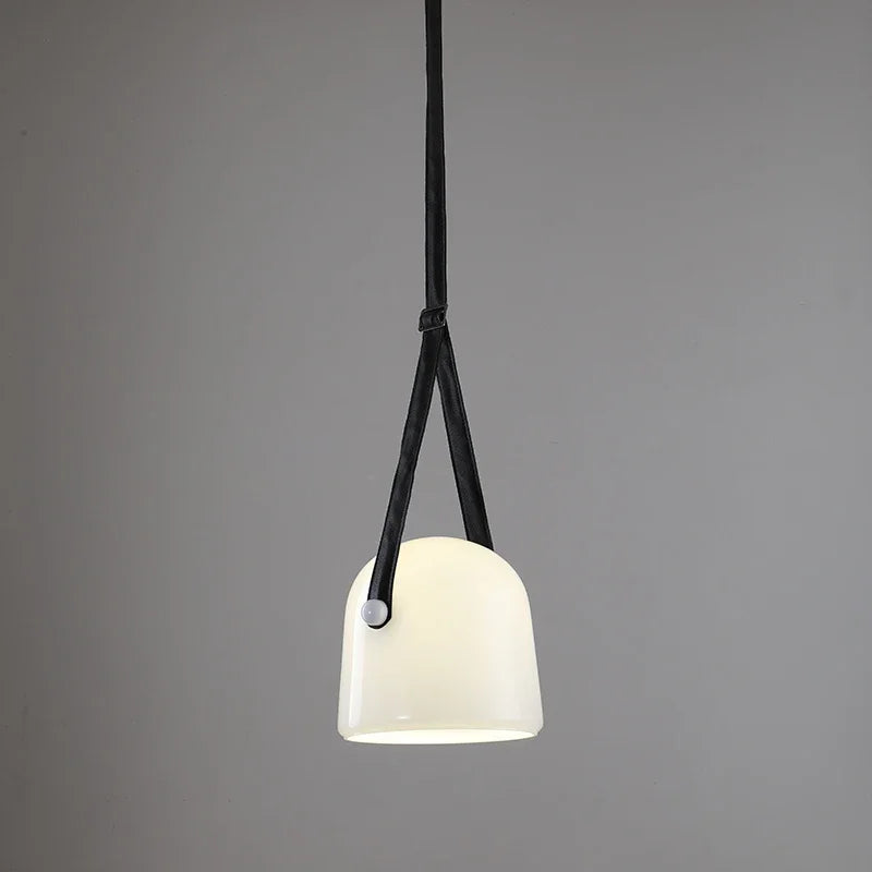 Lampada a Sospensione in Pelle e Vetro – Design Post-Moderno e Stile Art Decò