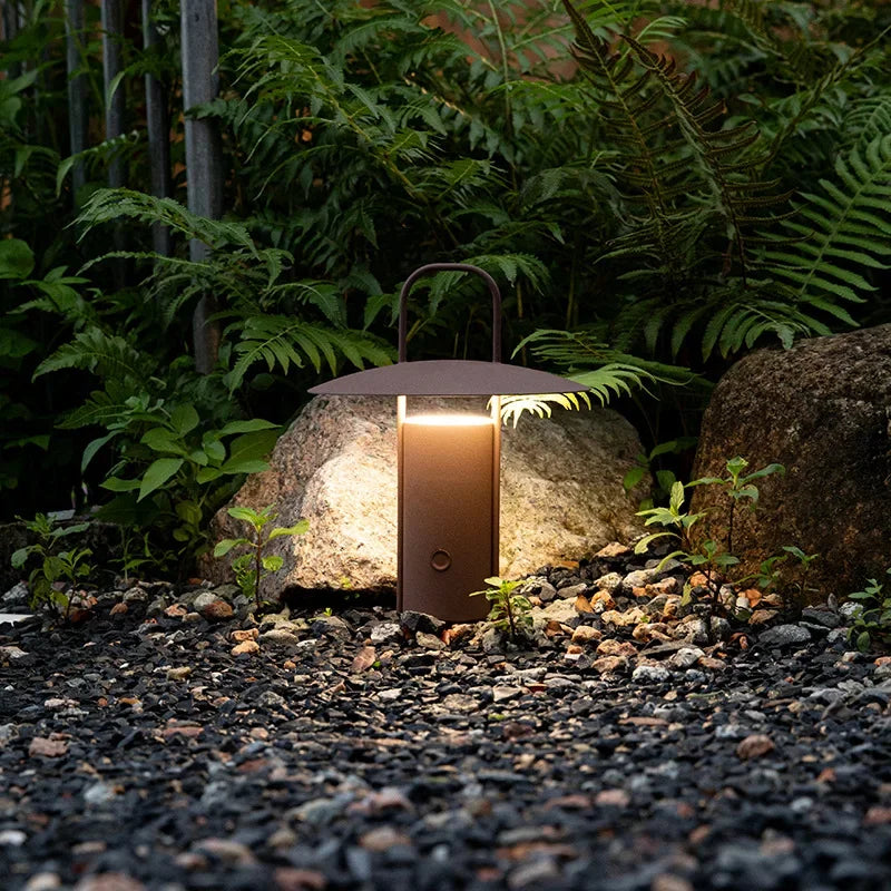 Lampada da Tavolo Ricaricabile USB: Illuminazione Elegante e Funzionale per Ogni Occasione