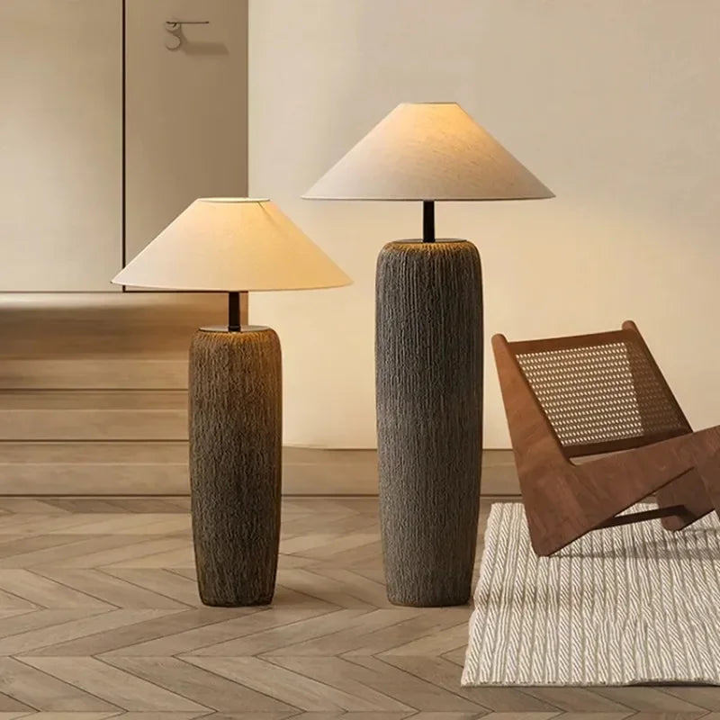 Lampada da Terra Giapponese Wabi-Sabi - Eleganza e Armonia per Ogni Ambiente