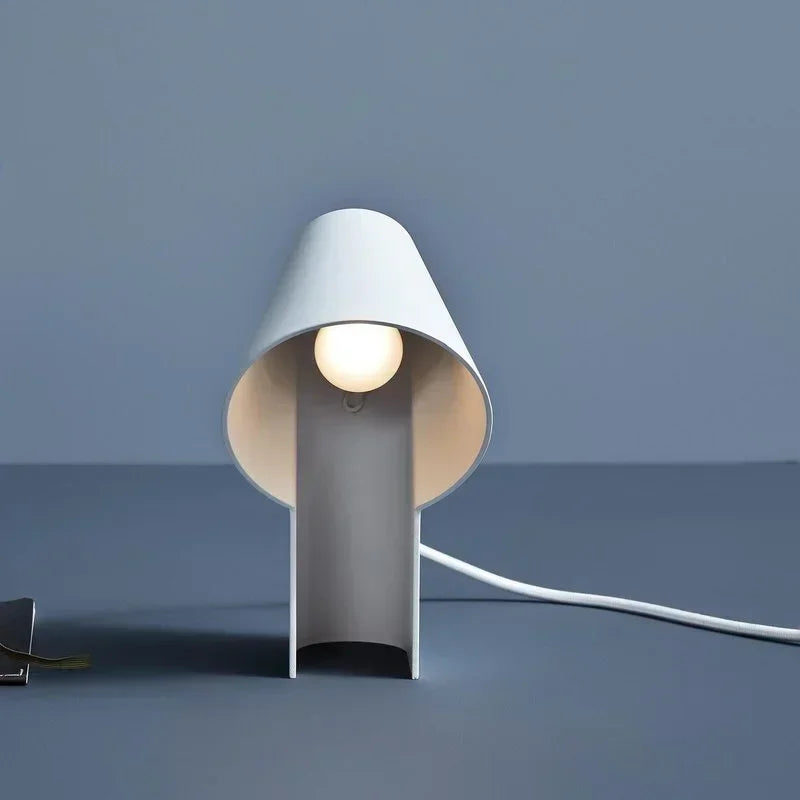Armonia Tessile - Lampada da Tavolo con Paralume in Tessuto