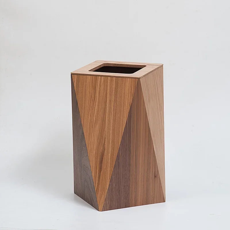 Pattumiera in Legno Nordic Light - Stile e Funzionalità per Ogni Ambiente