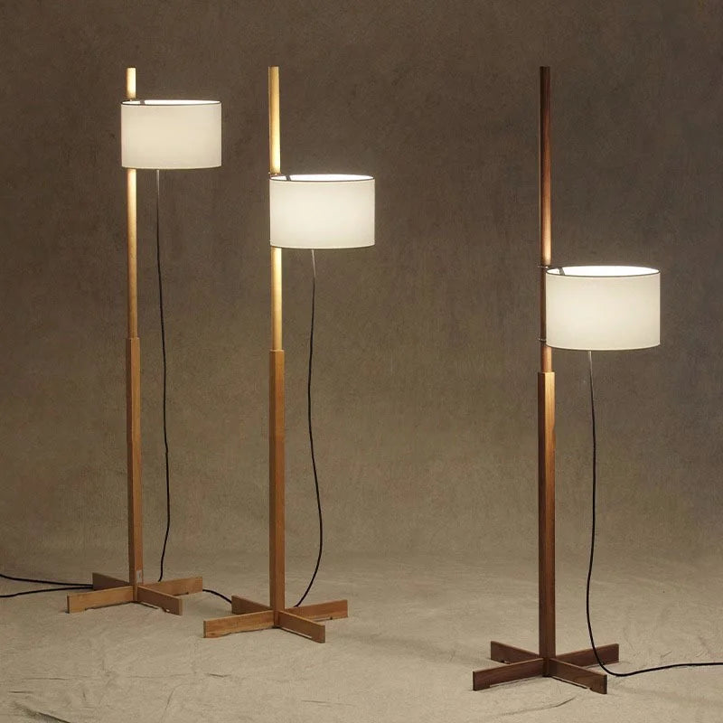 Eleganza Minimalista con una Lampada da Terra in Stile Wabi-Sabi