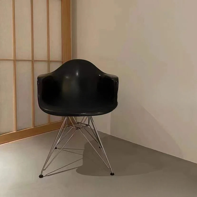 Sedia Designer in Stile Antico Nordico - Eleganza e Funzionalità per la Tua Sala da Pranzo o Studio