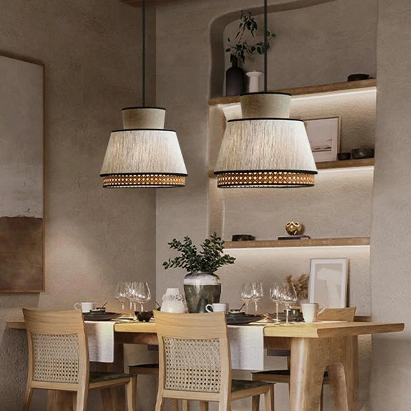 Lampadario in Rattano Intrecciato a Mano: Design Vintage per la Tua Casa