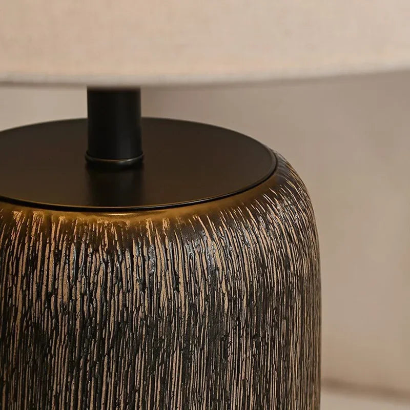 Lampada da Terra Giapponese Wabi-Sabi - Eleganza e Armonia per Ogni Ambiente
