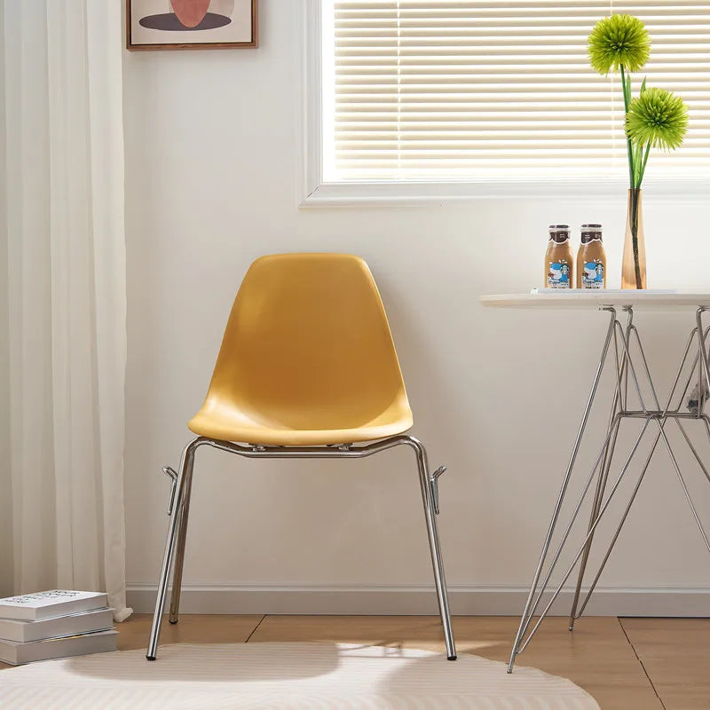 Sedia Designer in Stile Antico Nordico - Eleganza e Funzionalità per la Tua Sala da Pranzo o Studio