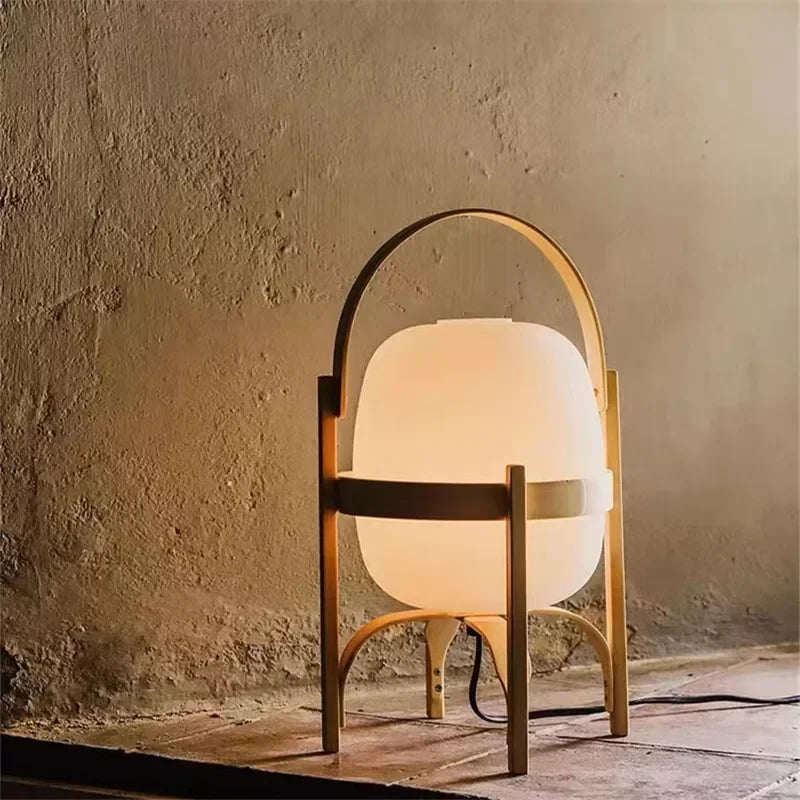 Lampada da Terra Nordica in Vetro e Legno - Eleganza e Stile Wabi-Sabi per Ogni Ambiente