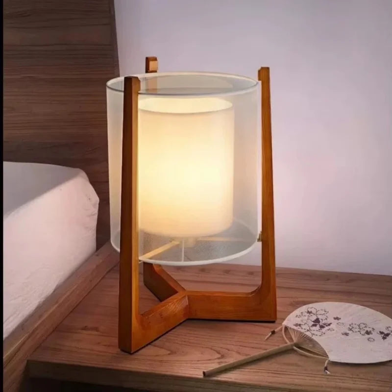 Lampada da Terra in Stile Giapponese - Design in Legno Massello e Tessuto per un'Atmosfera Zen