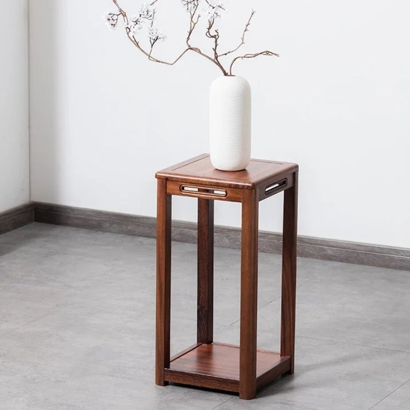 Supporto per Fiori in Legno Massello - Eleganza e Tradizione per la Tua Casa