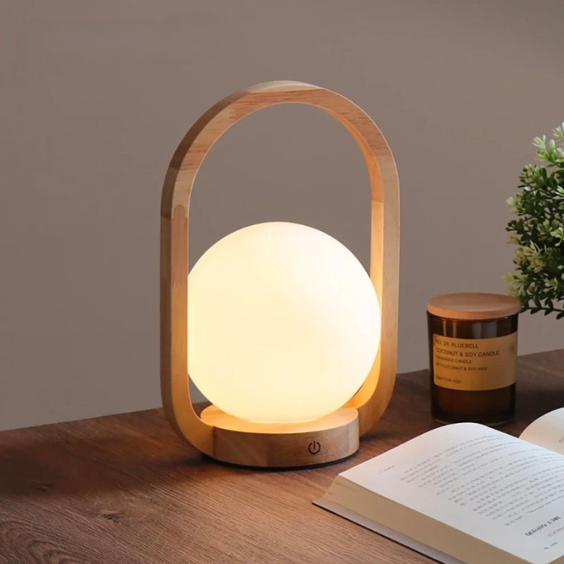 Eleganza e Praticità con Lampada Notturna Touch Wireless