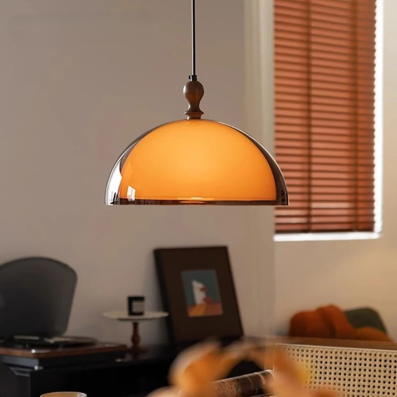 Fascino Vintage con Lampadario Bauhaus
