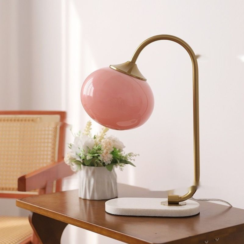 Luce d'Altri Tempi - Lampada da Comodino Stile Medioevale