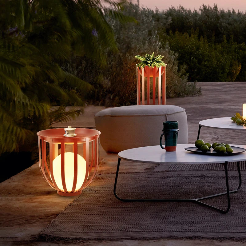 Lampada Solare Moderna per Cortile - Eleganza e Luminosità per Spazi Esterni