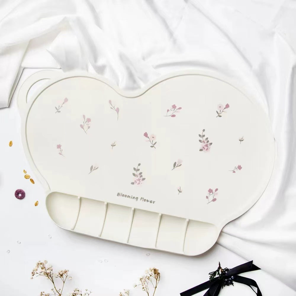 "SplashGuard™ - Il Set da Tavola in Silicone che Unisce Stile e Funzionalità!"