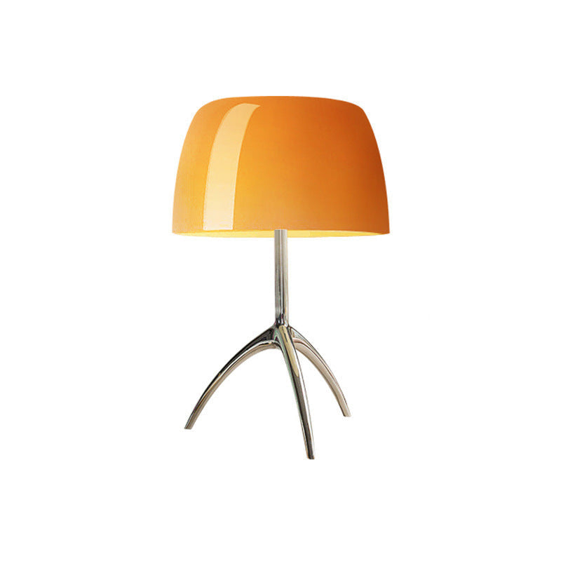Eleganza Artistica con Lampada da Tavolo Bauhaus