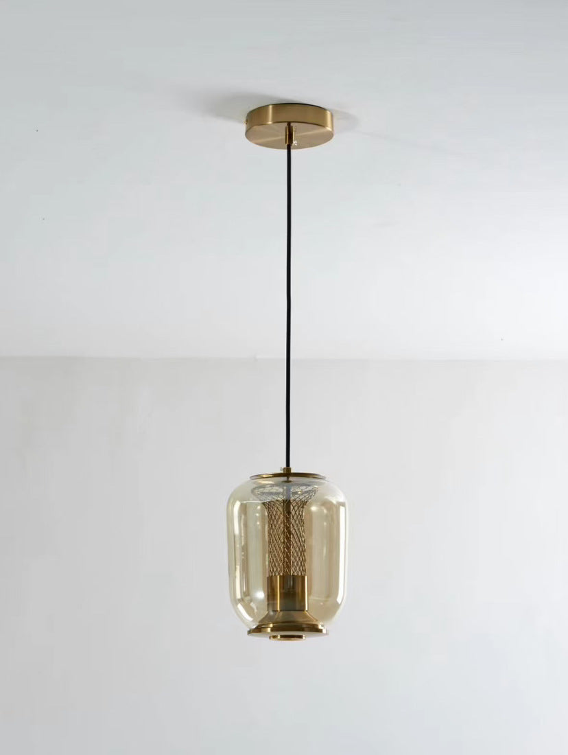 Elegance Sospesa - Lampadario Minimalista di Lusso