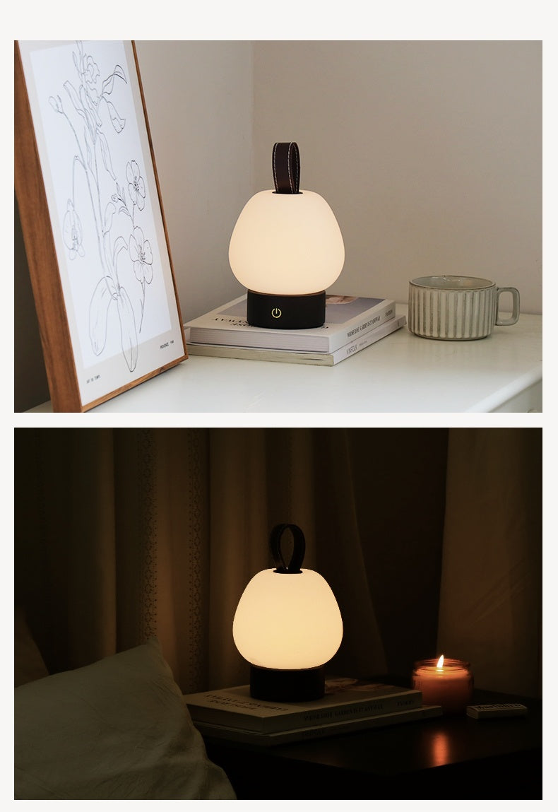 Raffinatezza Retrò con Lampada da Tavolo Vintage a Forma di Pera
