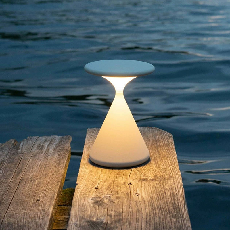 Praticità Moderna con Lampada da Tavolo Mini Portatile