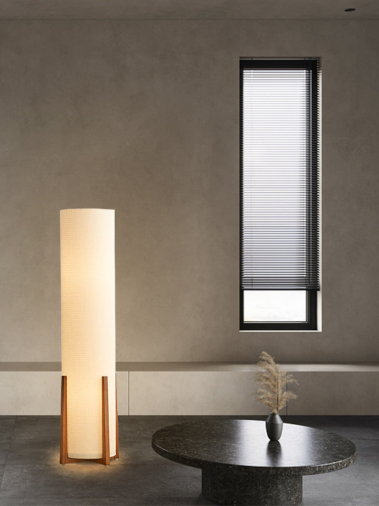 Lampada da Terra Nordica in Tessuto - Eleganza e Funzionalità per Ogni Ambiente