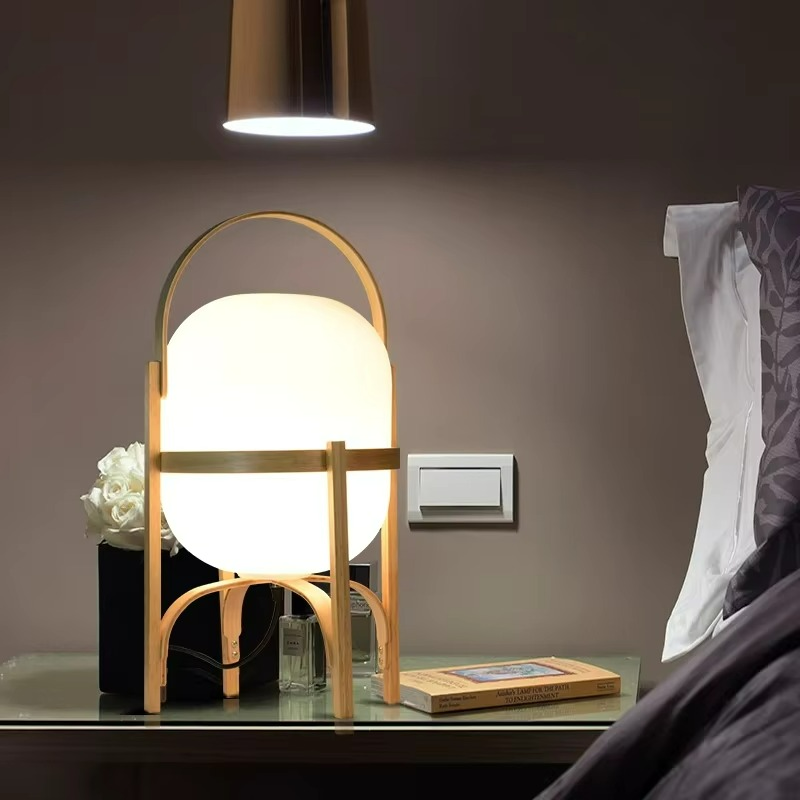 Lampada da Terra Nordica in Vetro e Legno - Eleganza e Stile Wabi-Sabi per Ogni Ambiente