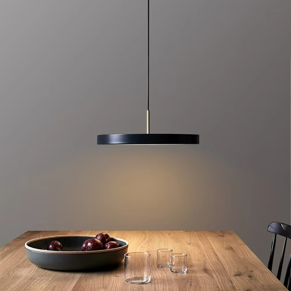 Lampada a Sospensione Nordica in Alluminio - Eleganza Minimalista per Ogni Ambiente