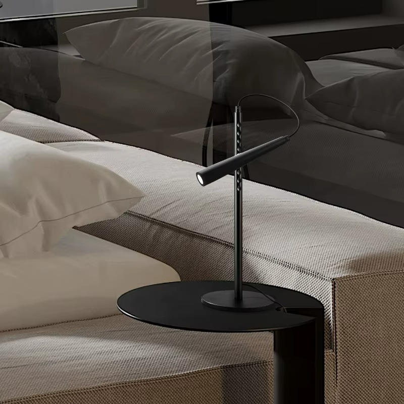 Lampada da Tavolo Nordica Moderna - Illuminazione Elegante e Funzionale per Ogni Spazio