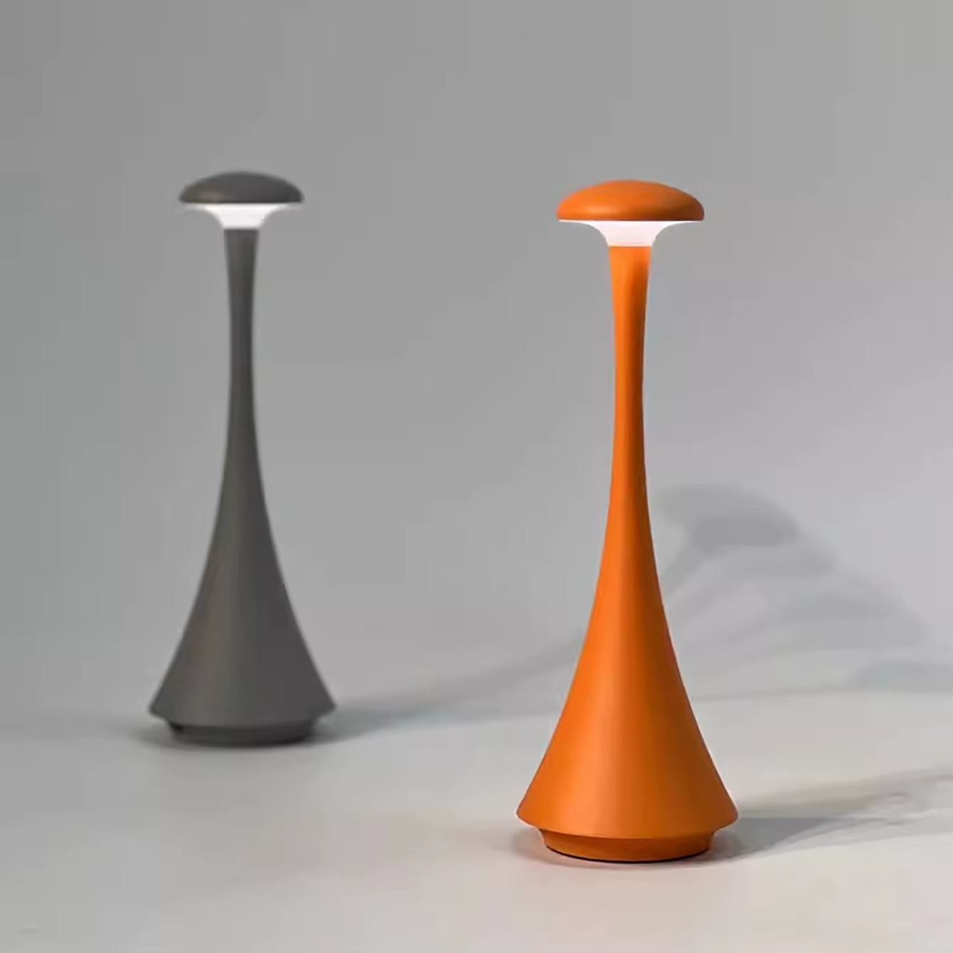 Atmosfera Perfetta con Lampada da Tavolo Ricaricabile