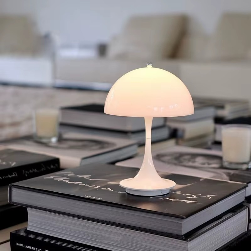 Stile Creativo con Lampada da Tavolo a Forma di Fungo